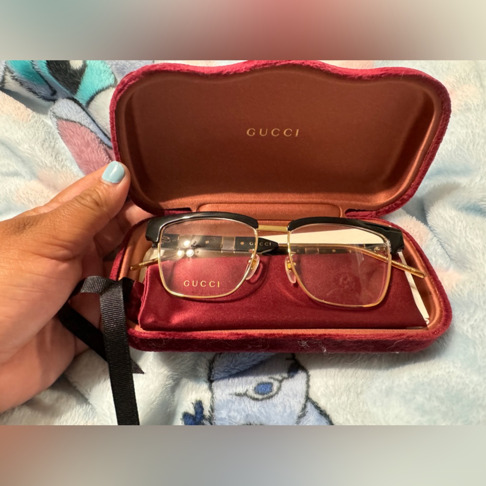Gucci glasses unisex